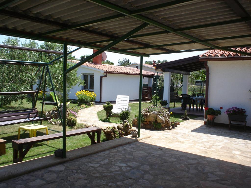 Nella Apartments Šišan Kamer foto
