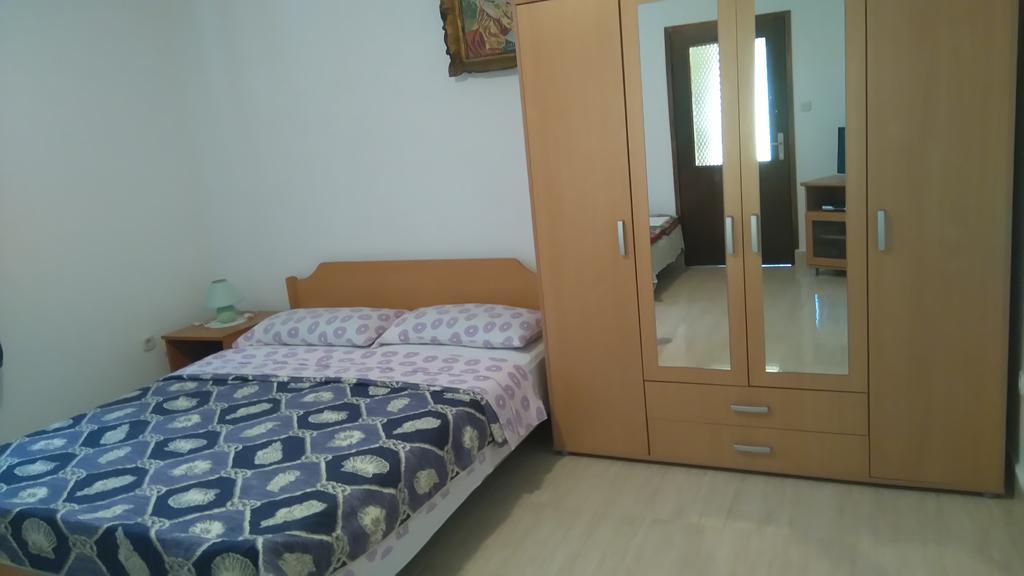 Nella Apartments Šišan Buitenkant foto