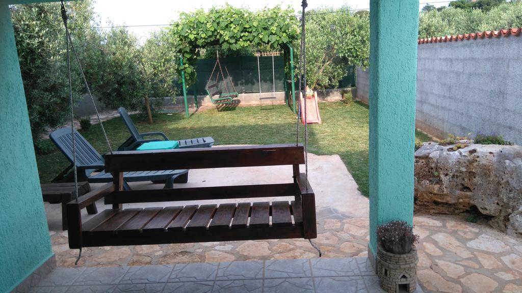 Nella Apartments Šišan Buitenkant foto
