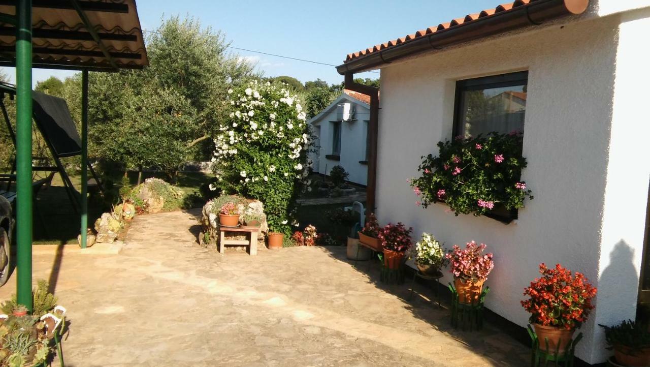 Nella Apartments Šišan Buitenkant foto